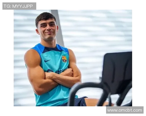 足球明星肌肉图片大汇总展现运动员力量与魅力的完美结合